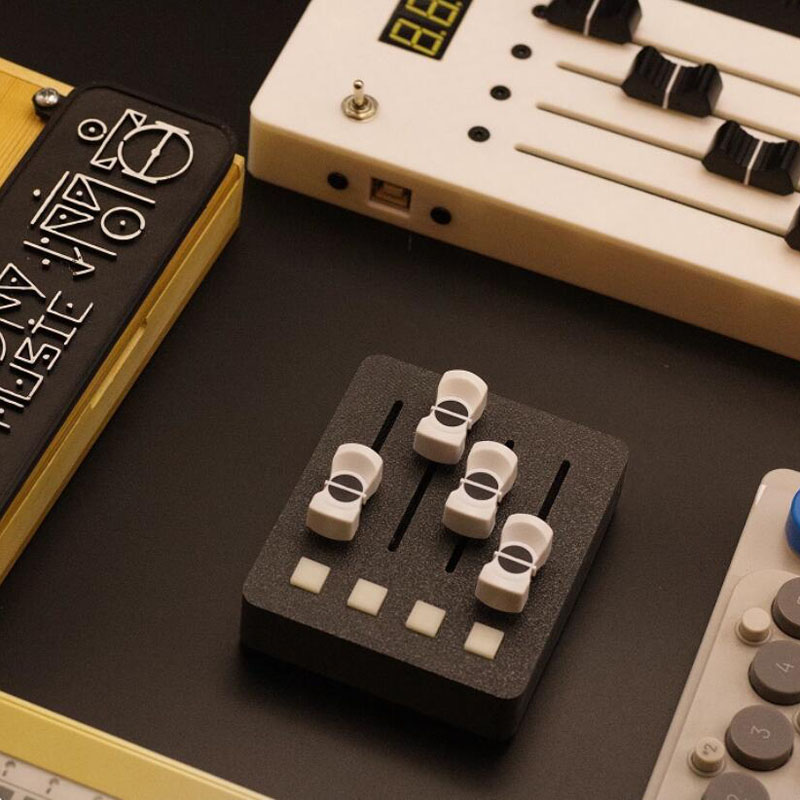Controlador MIDI EM-PO2 com 4  - Audio Music Production avaliação e preço